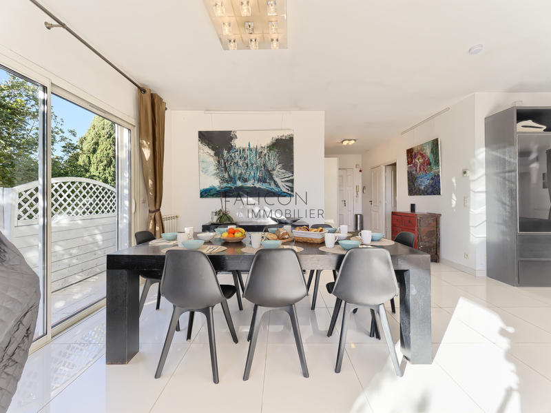 Villa - 165 m² - 6 pièces