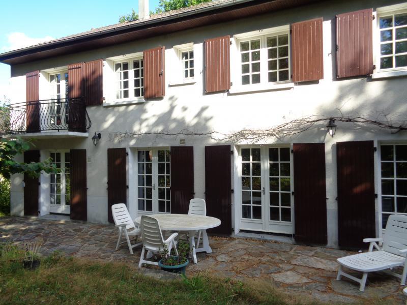 Maison - 216 m² - 10 pièces