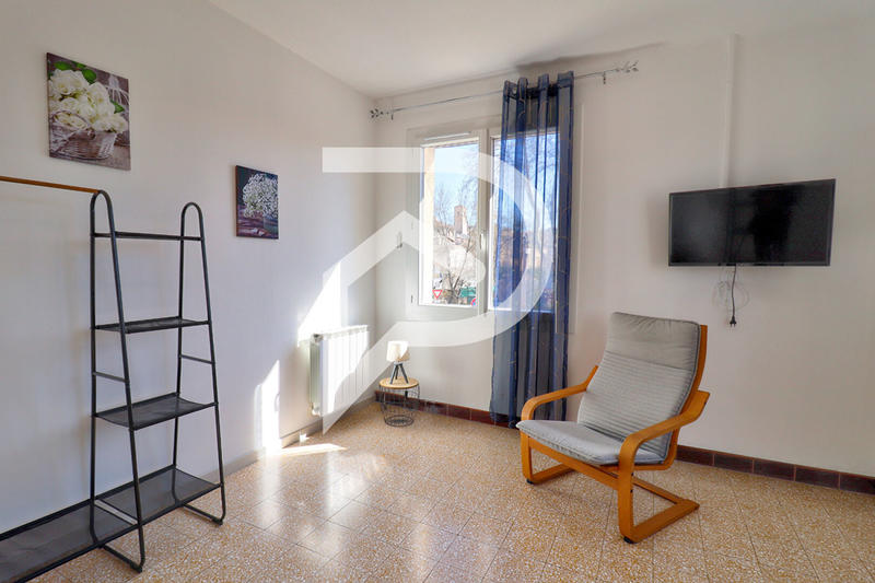 Appartement - 100 m² - 5 pièces