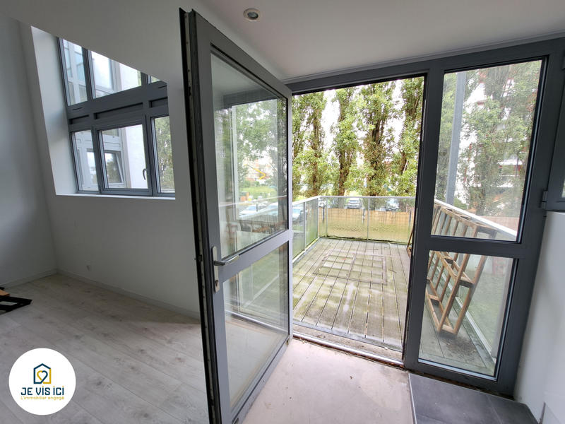 Loft - 92 m² - 5 pièces