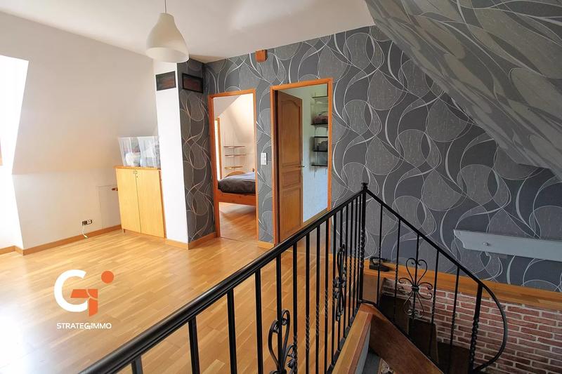 Maison - 195 m² - 7 pièces