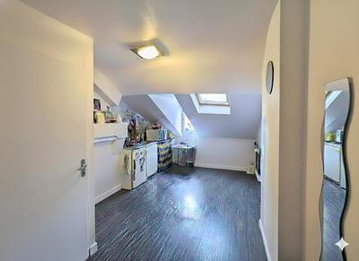 Studio - 14 m² - 1 pièce