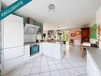 Maison - 152 m² - 6 pièces