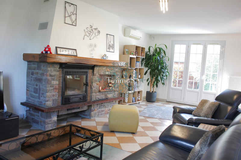 Maison - 158 m² - 6 pièces