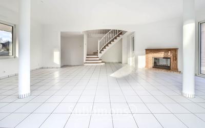 Maison - 175 m² - 6 pièces