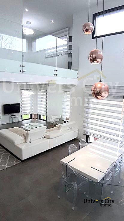 Maison contemporaine - 167 m² - 6 pièces