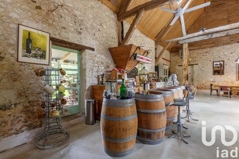 Maison - 815 m² - 20 pièces