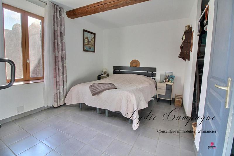 Propriété - 156 m² - 6 pièces