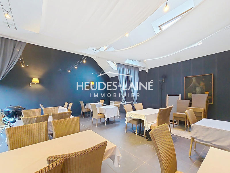 Maison - 250 m² - 5 pièces