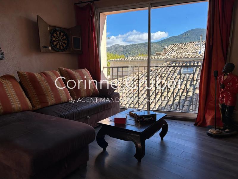 Appartement - 140 m² - 5 pièces