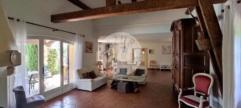 Maison - 160 m² - 5 pièces