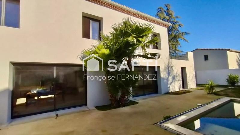 Villa - 200 m² - 6 pièces