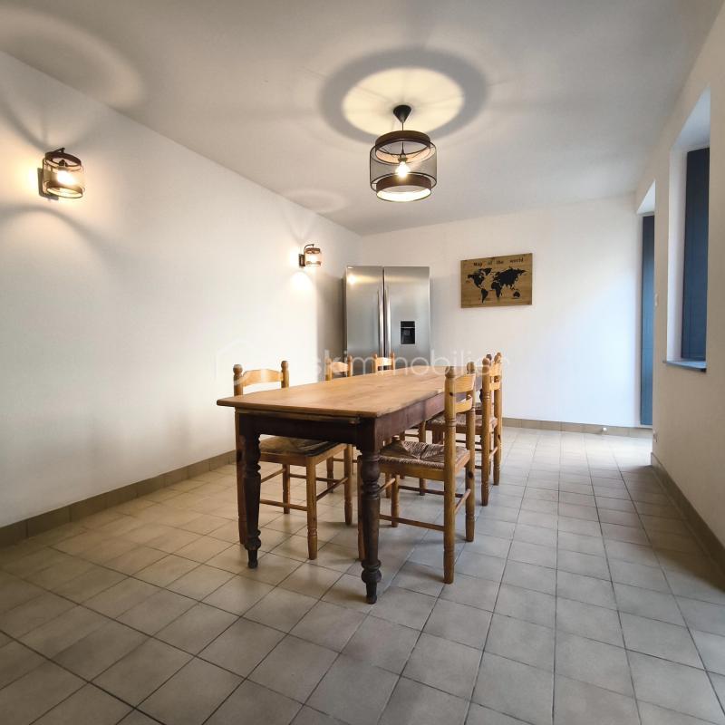 Maison - 192 m² - 10 pièces