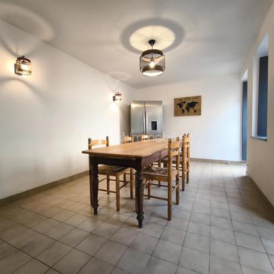 Maison - 192 m² - 10 pièces