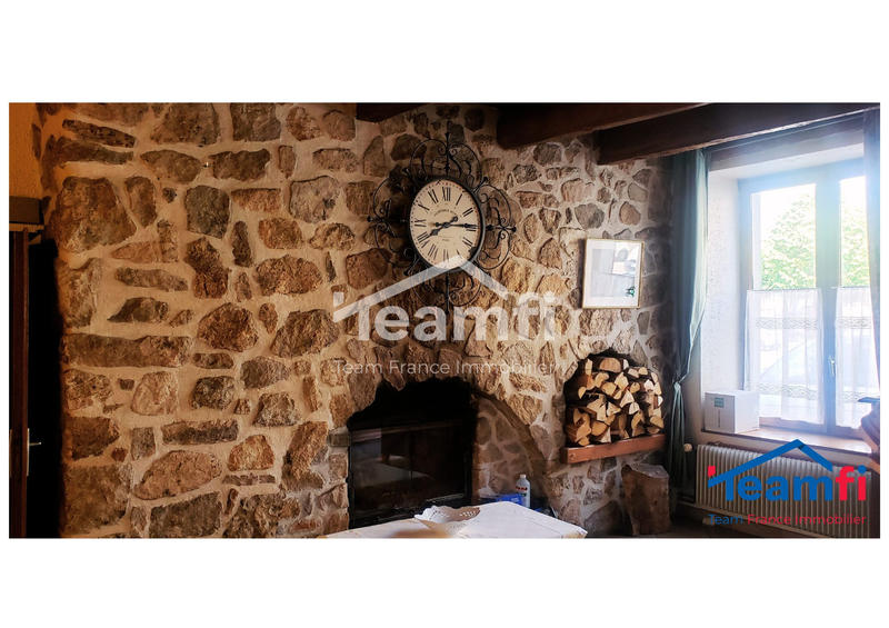 Maison - 260 m² - 11 pièces