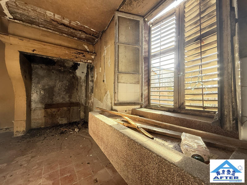 Maison ancienne - 237 m² - 12 pièces