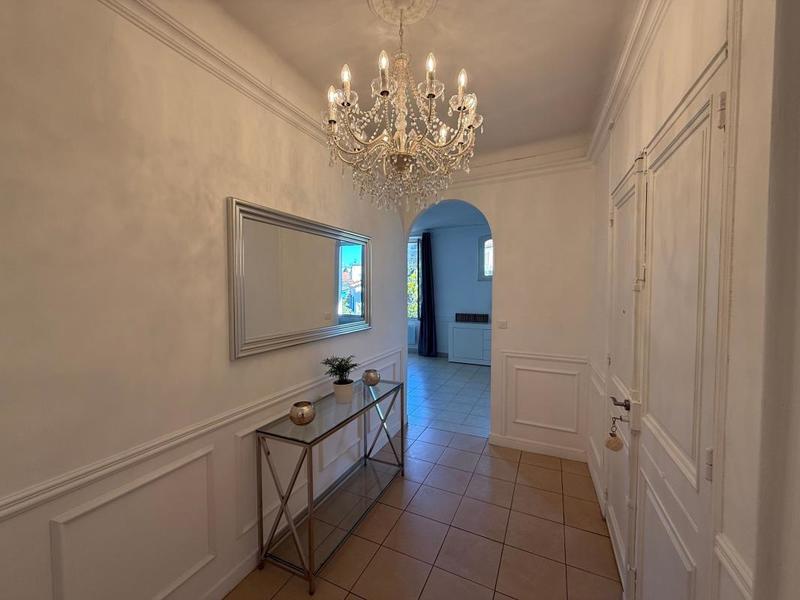 Appartement - 80 m² - 3 pièces