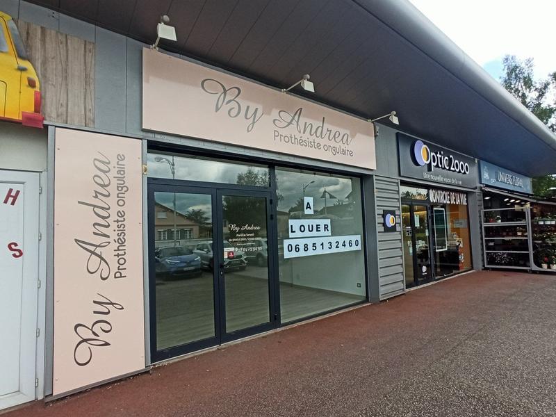 Local commercial - 61 m²