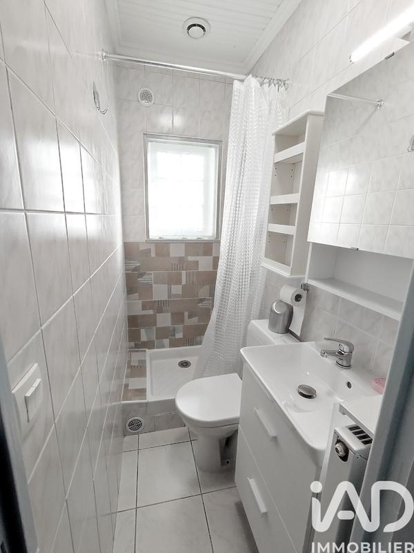 Maison - 275 m² - 14 pièces