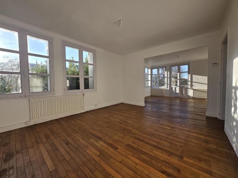 Maison - 144 m² - 7 pièces