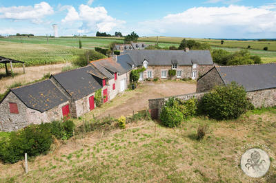 Maison - 103 m² - 4 pièces