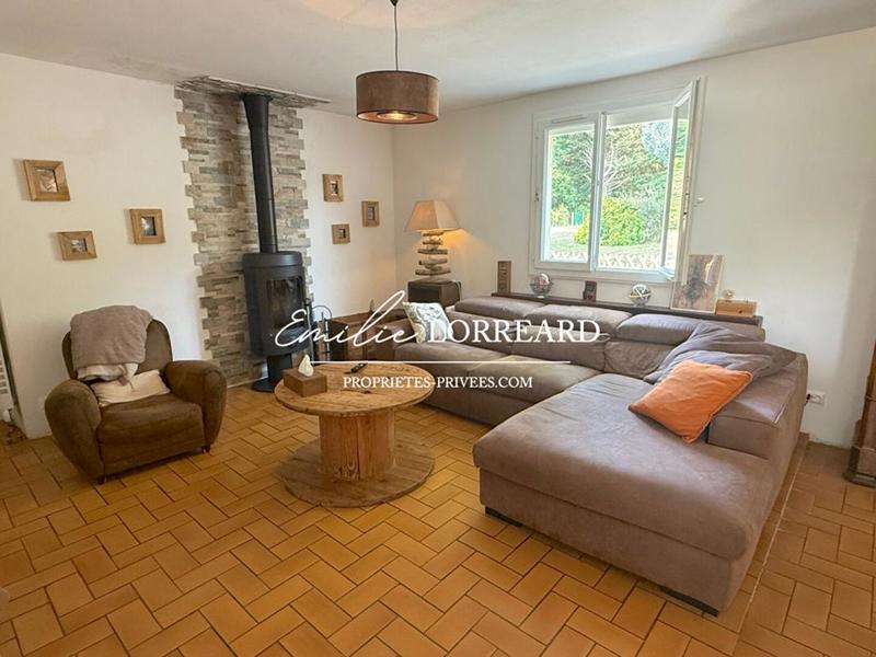 Maison - 141 m² - 6 pièces