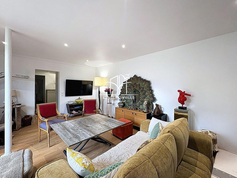 Appartement - 95 m² - 3 pièces