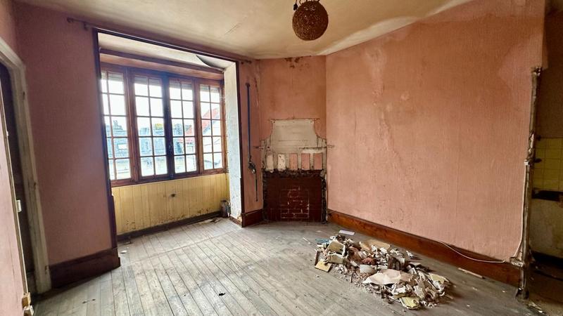 Maison - 135 m² - 6 pièces