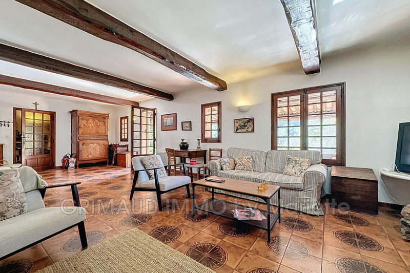 Propriété - 400 m² - 10 pièces