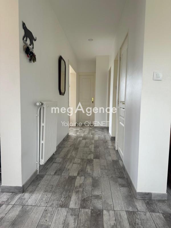 Maison - 180 m² - 5 pièces