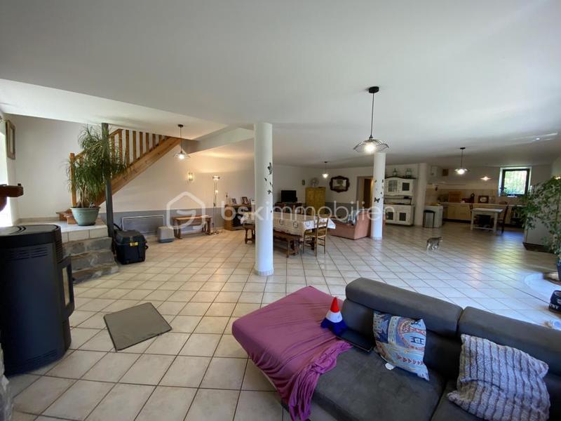 Corps de ferme - 194 m² - 5 pièces