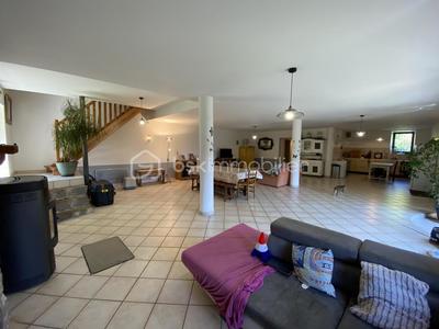 Corps de ferme - 194 m² - 5 pièces