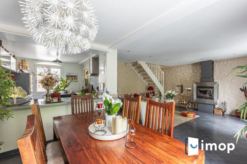 Maison - 135 m² - 5 pièces