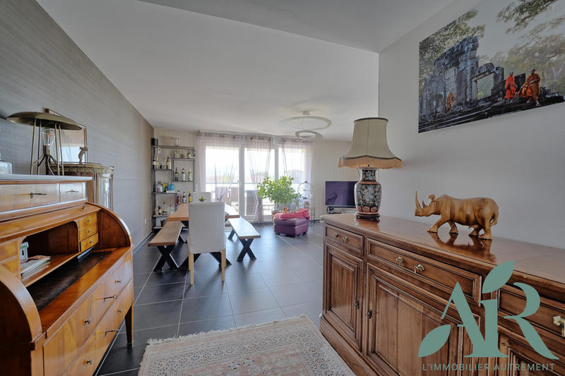 Appartement - 106 m² - 5 pièces