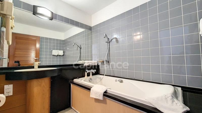 Fonds de commerce - 1 363 m²