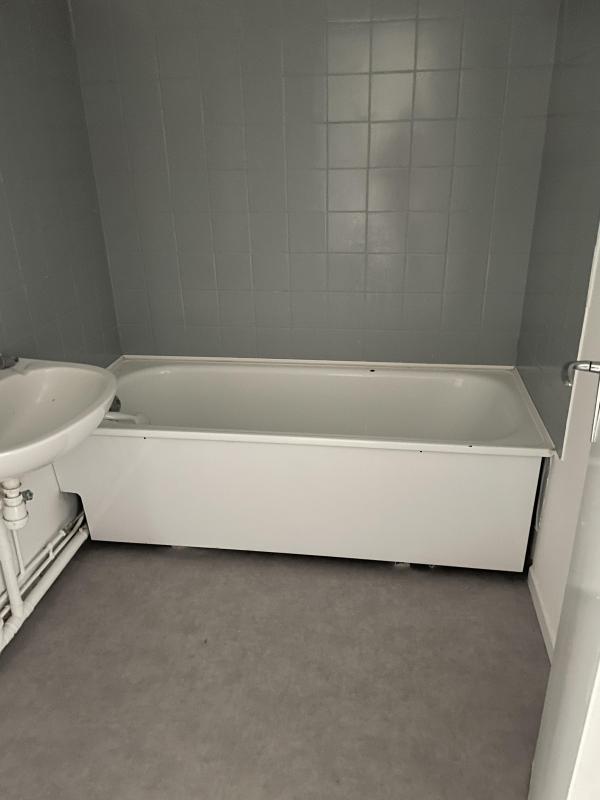 Appartement ancien - 72 m² - 3 pièces