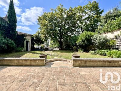 Maison - 444 m² - 15 pièces