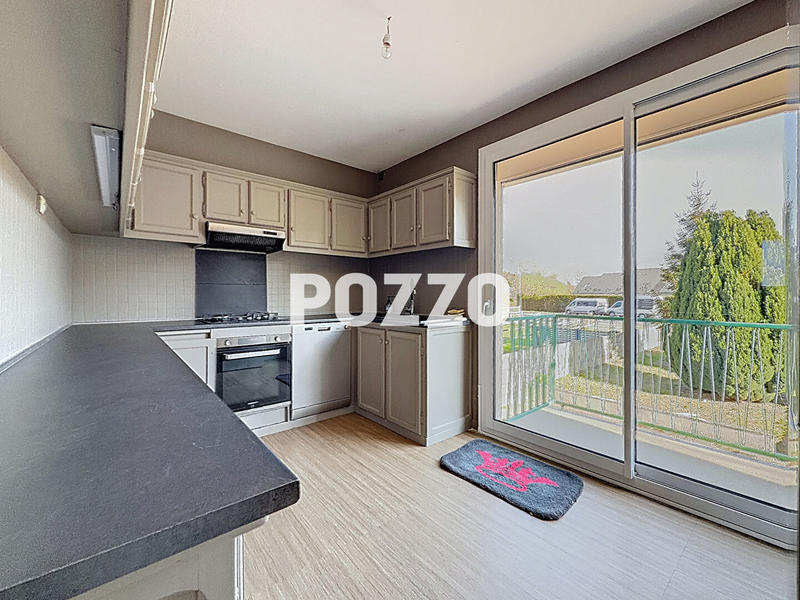 Maison - 96 m² - 5 pièces