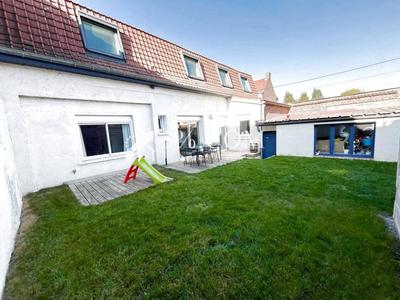 Maison - 145 m² - 5 pièces