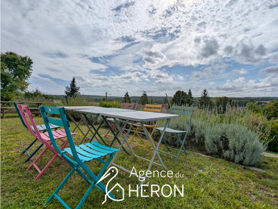 Maison - 151 m² - 7 pièces