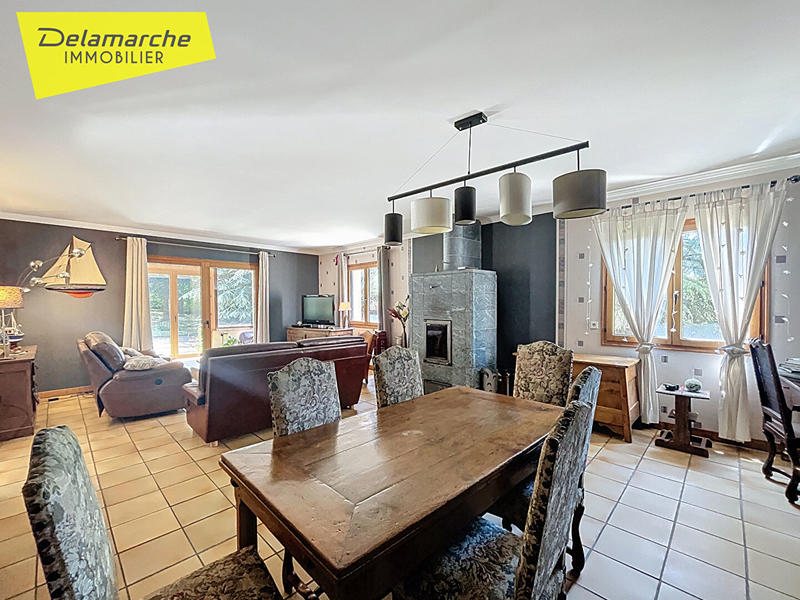 Maison - 257 m² - 8 pièces