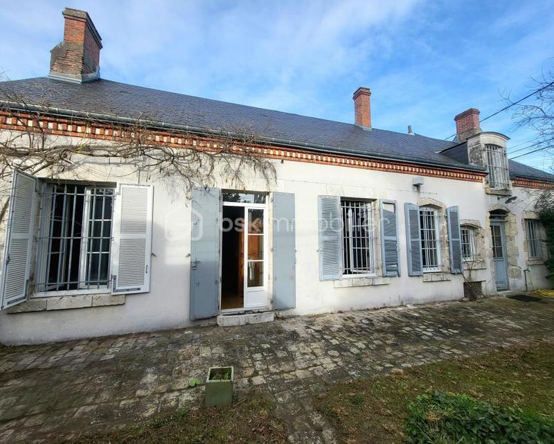 Demeure - 241 m² - 8 pièces