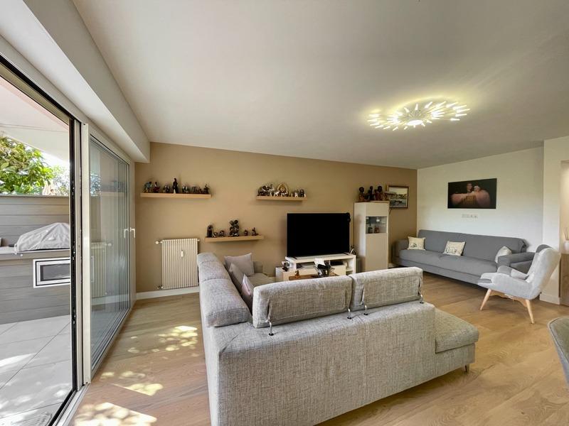 Appartement - 82 m² - 3 pièces