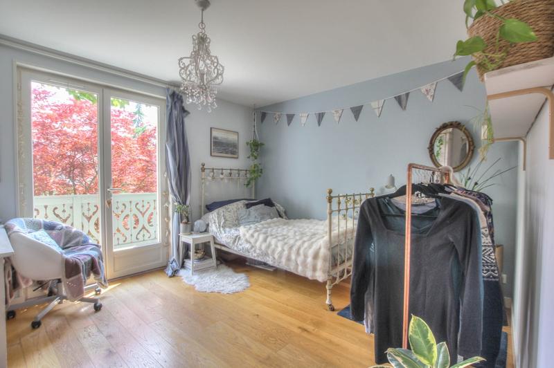 Villa - 260 m² - 7 pièces