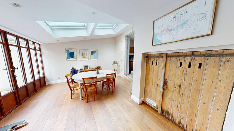 Maison - 167 m² - 6 pièces