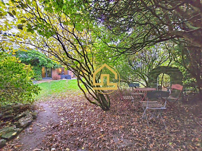 Maison ancienne - 241 m² - 9 pièces