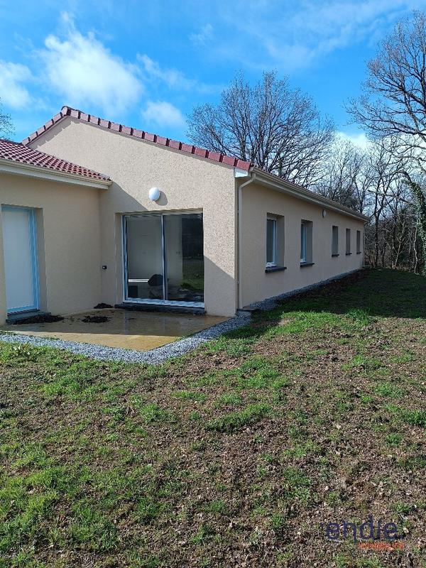 Maison - 140 m² - 6 pièces