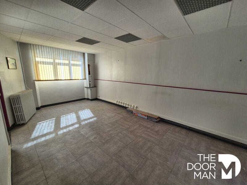 Immeuble - 136 m² - 6 pièces