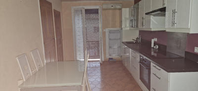 Maison - 84 m² - 5 pièces