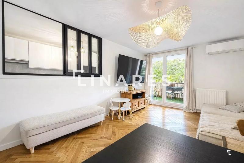 Appartement - 90 m² - 4 pièces